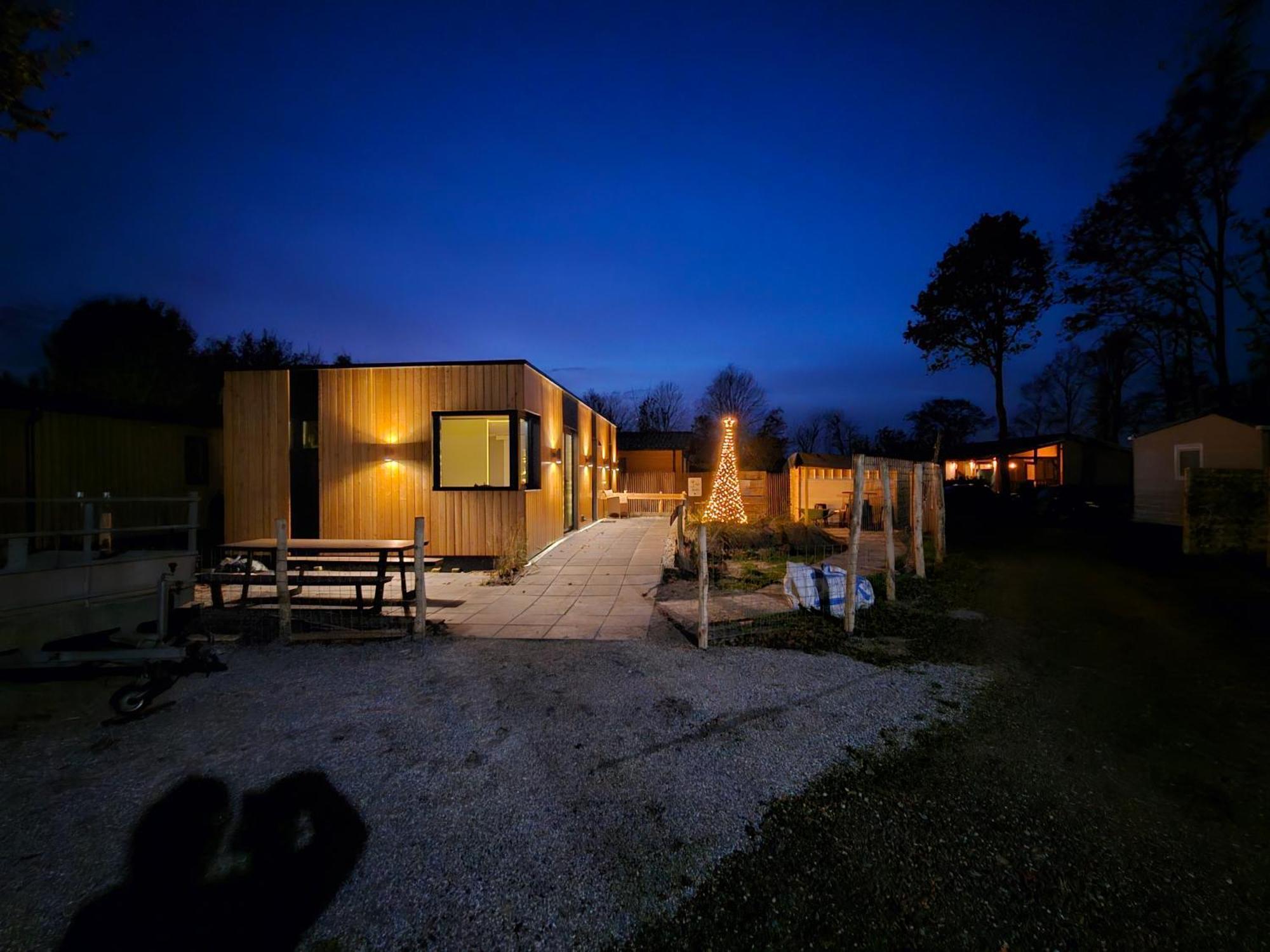 "Chalet Zanna" Opende-Oost Luaran gambar