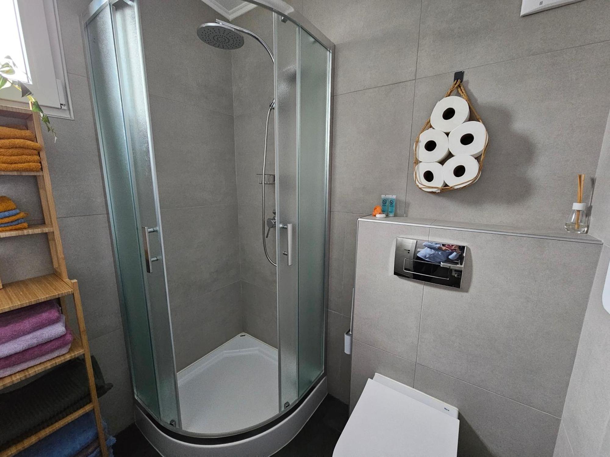 "Chalet Zanna" Opende-Oost Luaran gambar